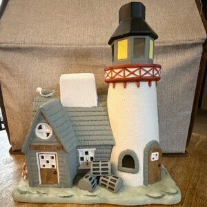 PartyLite Retired/Vintage Stoney Harbor Lighthouse